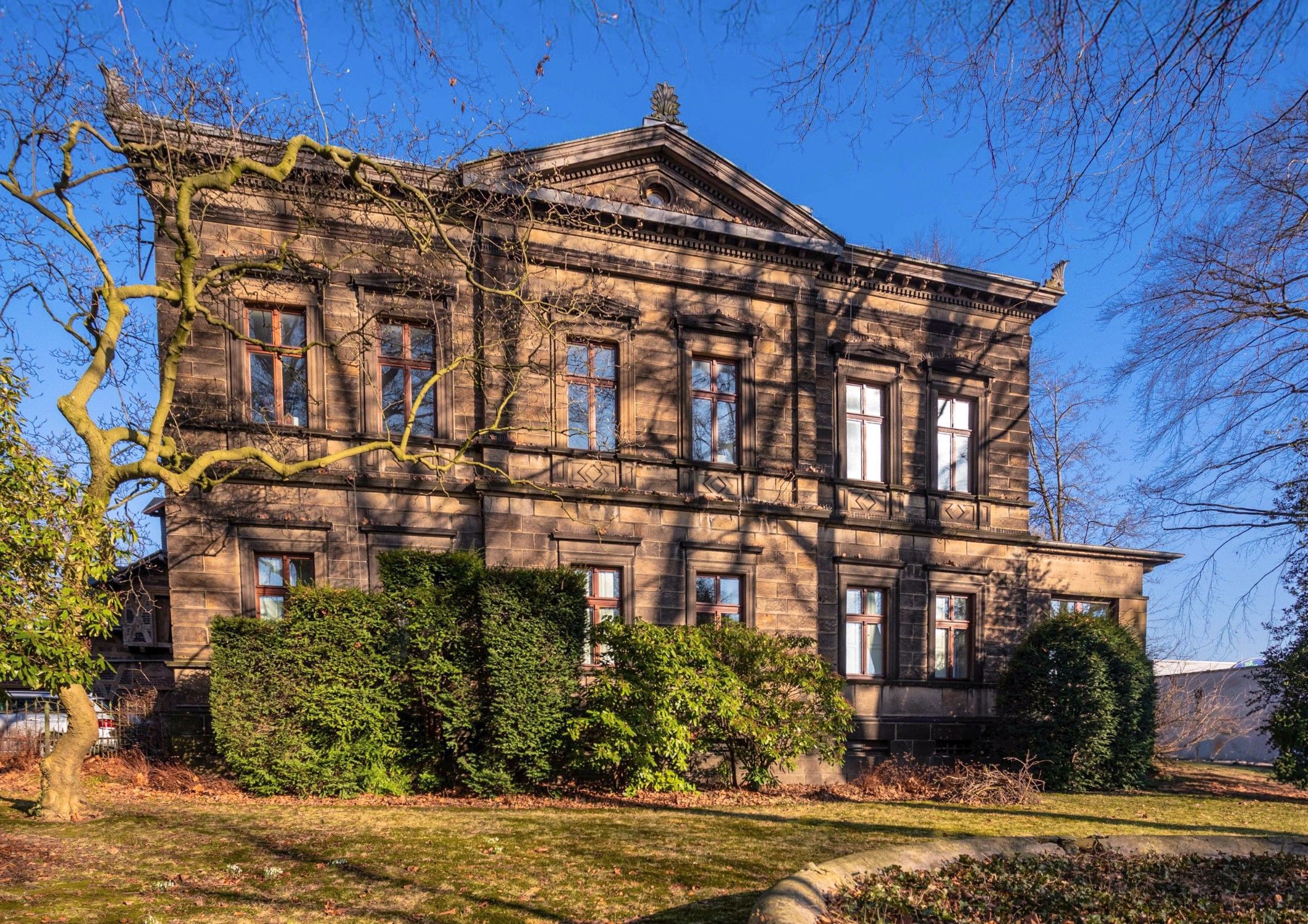 Photos Ensemble historique : Villa Müllensiefen et Maison Crengeldanz sur un terrain de 14.000 m²