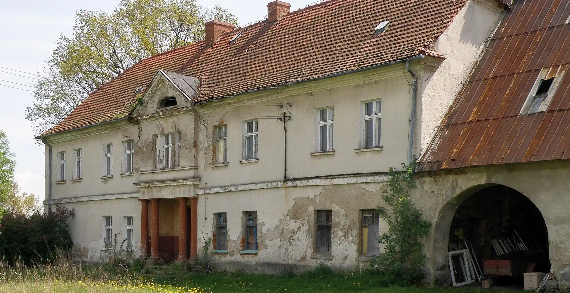 Photos Domaine historique avec parc à vendre en Basse-Silésie