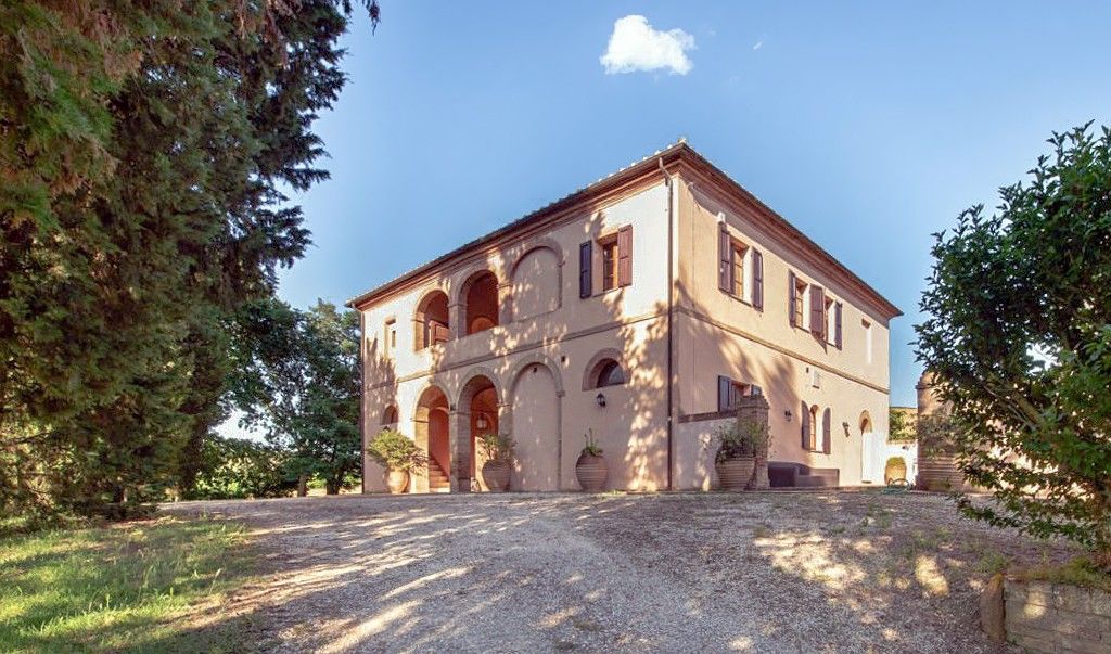 Photos Villa Montelupi – Demeure toscane avec piscine et vue panoramique sur la Val di Chiana