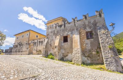 Château médiéval à vendre Vacone, Piazza del Municipio 1, Latium, Vue extérieure