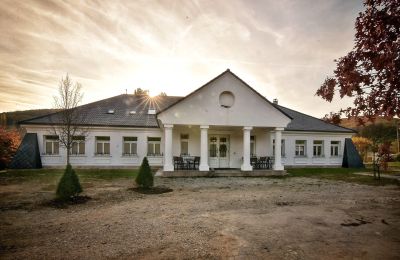 Manoir Trenčiansky kraj, okres Trenčín, Melčice - Lieskové, Melčice