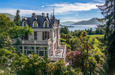 Biens historiques, Villa de style Liberty précoce avec vue sur le lac Majeur