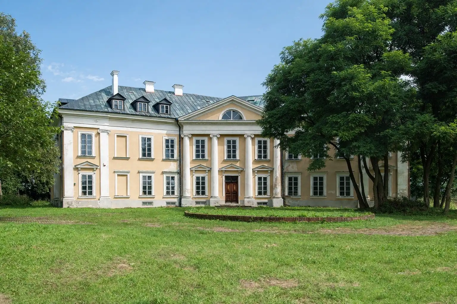 Photos Pałac w Luberadzu - Perła architektury XVIII wieku