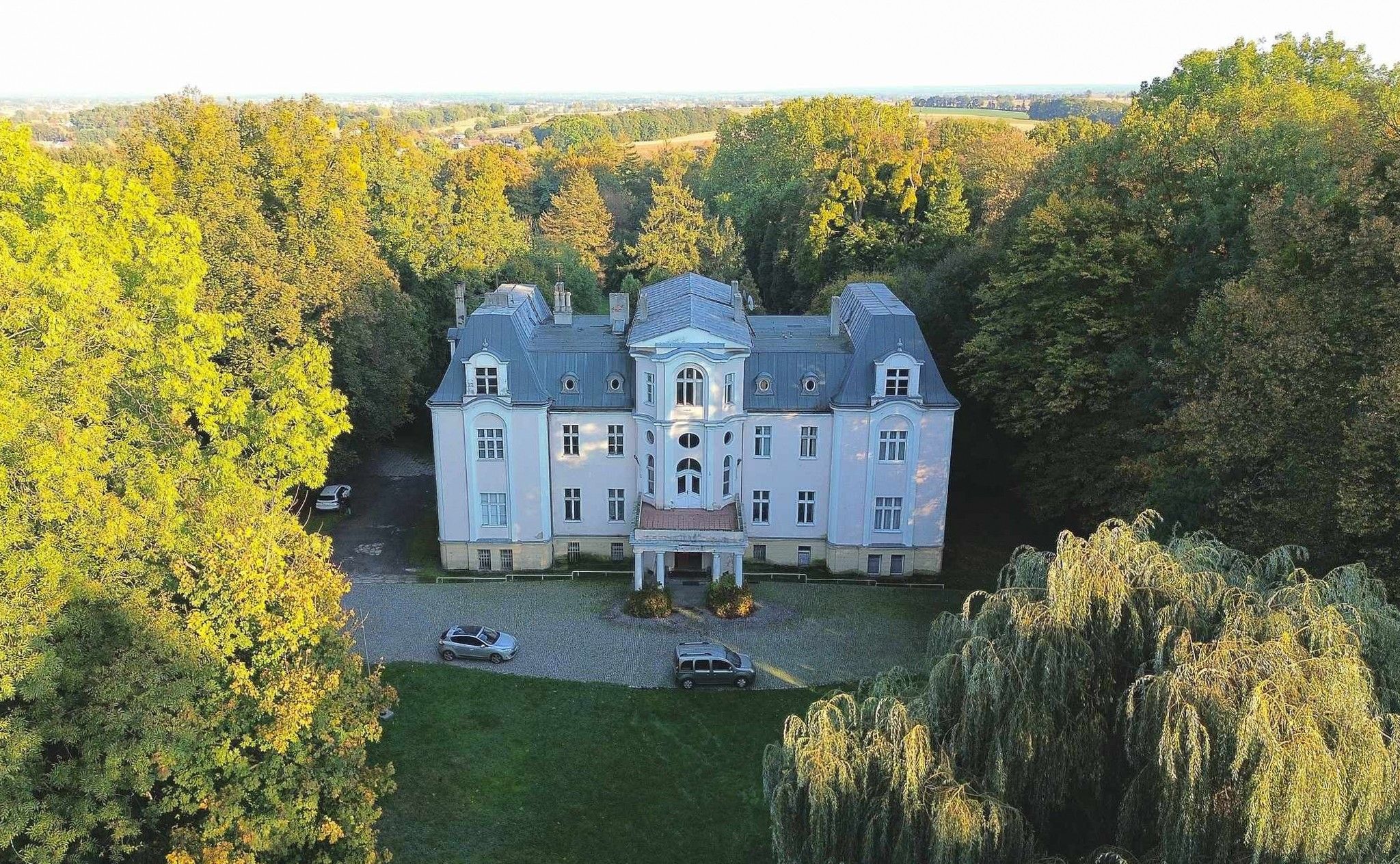 Photos Manoir néorenaissance en Haute-Silésie sur un parc de 9 hectares