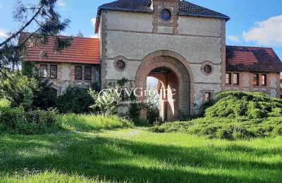Manoir à vendre Le Dorat, Nouvelle-Aquitaine, Image 2/14