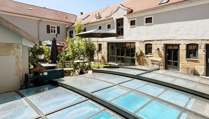 Hochwertig sanierte Hofanlage aus dem 18ten Jahrhundert mit gehobener Ausstattung, Offre privée d’immobilier historique