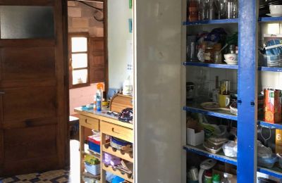 Maison de campagne à vendre Niévares, Asturies, Alter Schrank in der Küche 