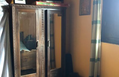 Maison de campagne à vendre Niévares, Asturies, Alter Schrank in Eimern Schlafzimmer 