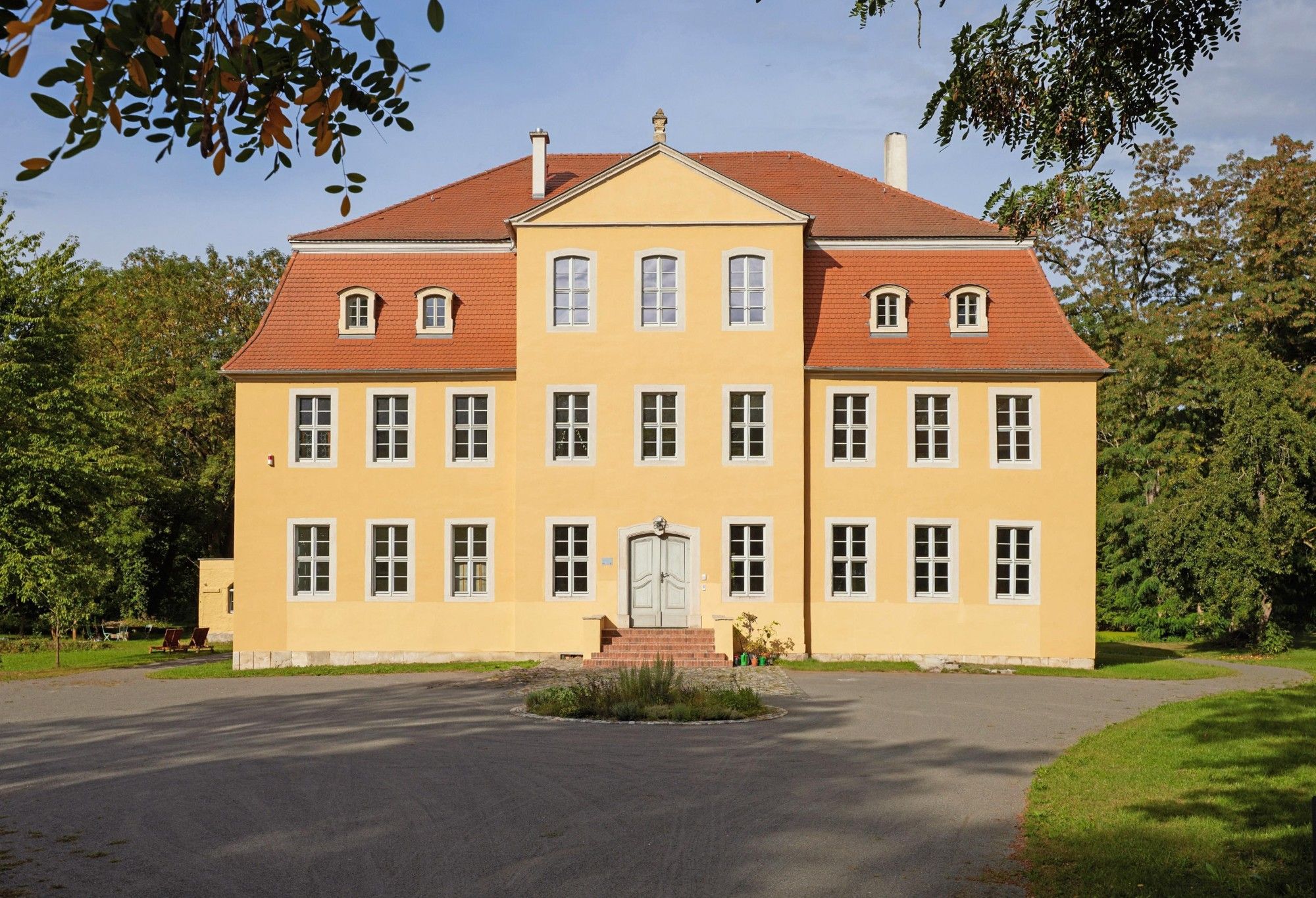 Photos Herrschaftliches Anwesen bei Groitzsch mit eigenem See