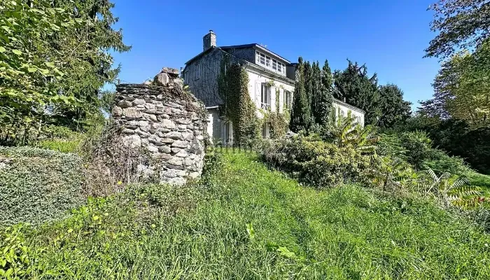 Propriété historique à vendre Lourdes, Occitanie,  France