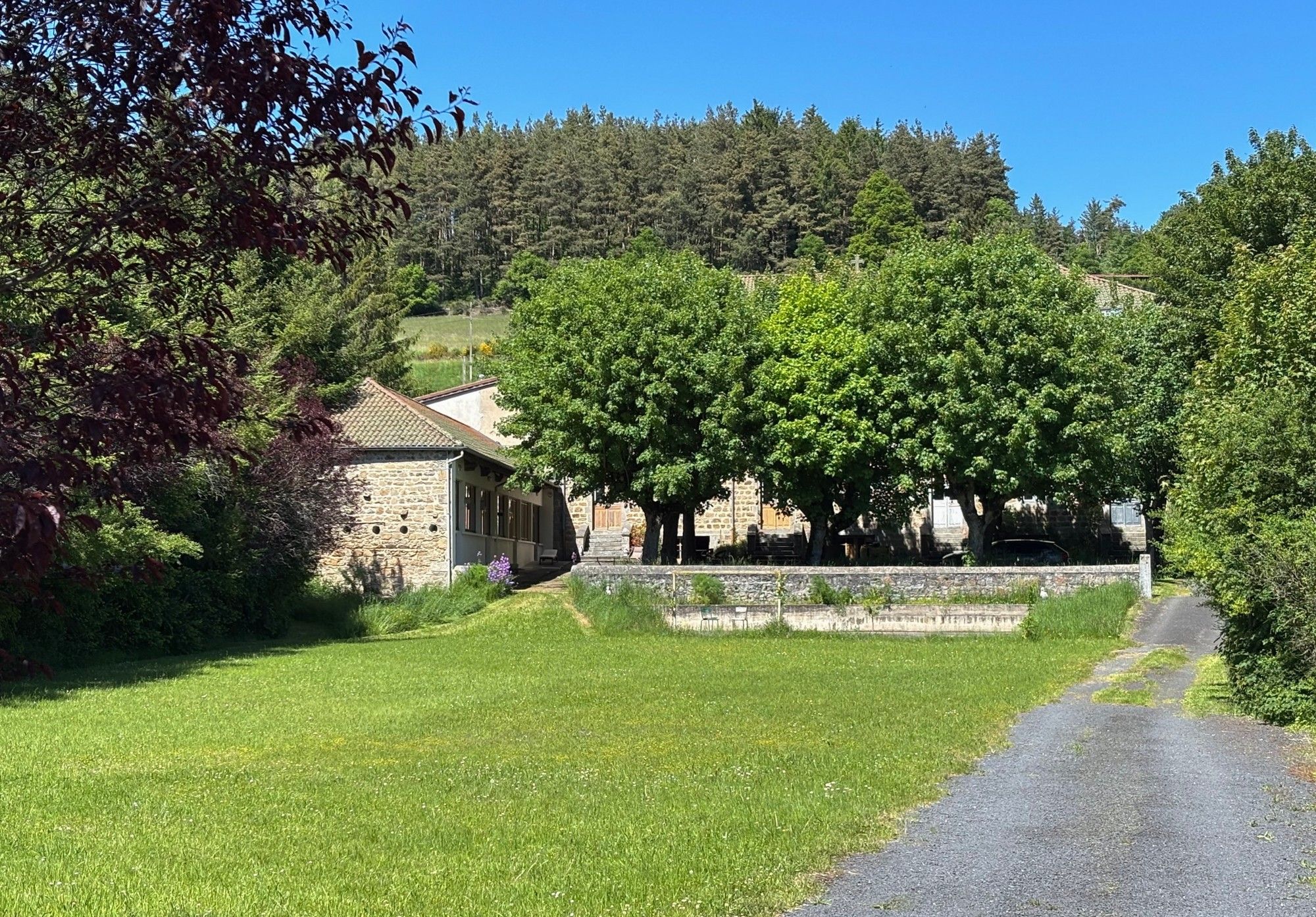 Photos Charming Former Monastery for sale in the heart of the Auvergne 
