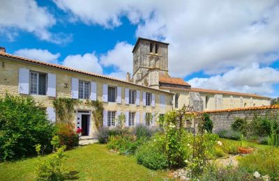 Demeure historique à vendre Beauvais-sur-Matha, rue de l eglise 12, Nouvelle-Aquitaine, Image 2/19