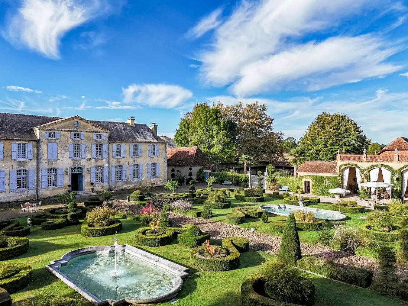 Photos Herrenhaus des 18. Jahrhunderts mit historischen Gärten in Südfrankreich
