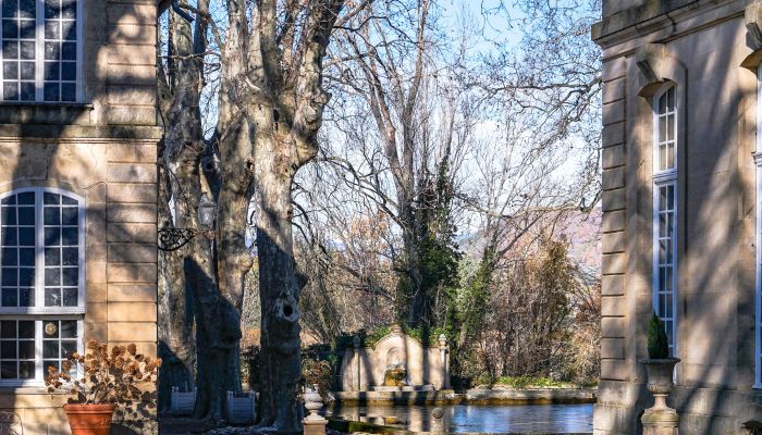 Somptueux Château XVIIIe en Haute-Provence - Vue panoramique - Classé MH