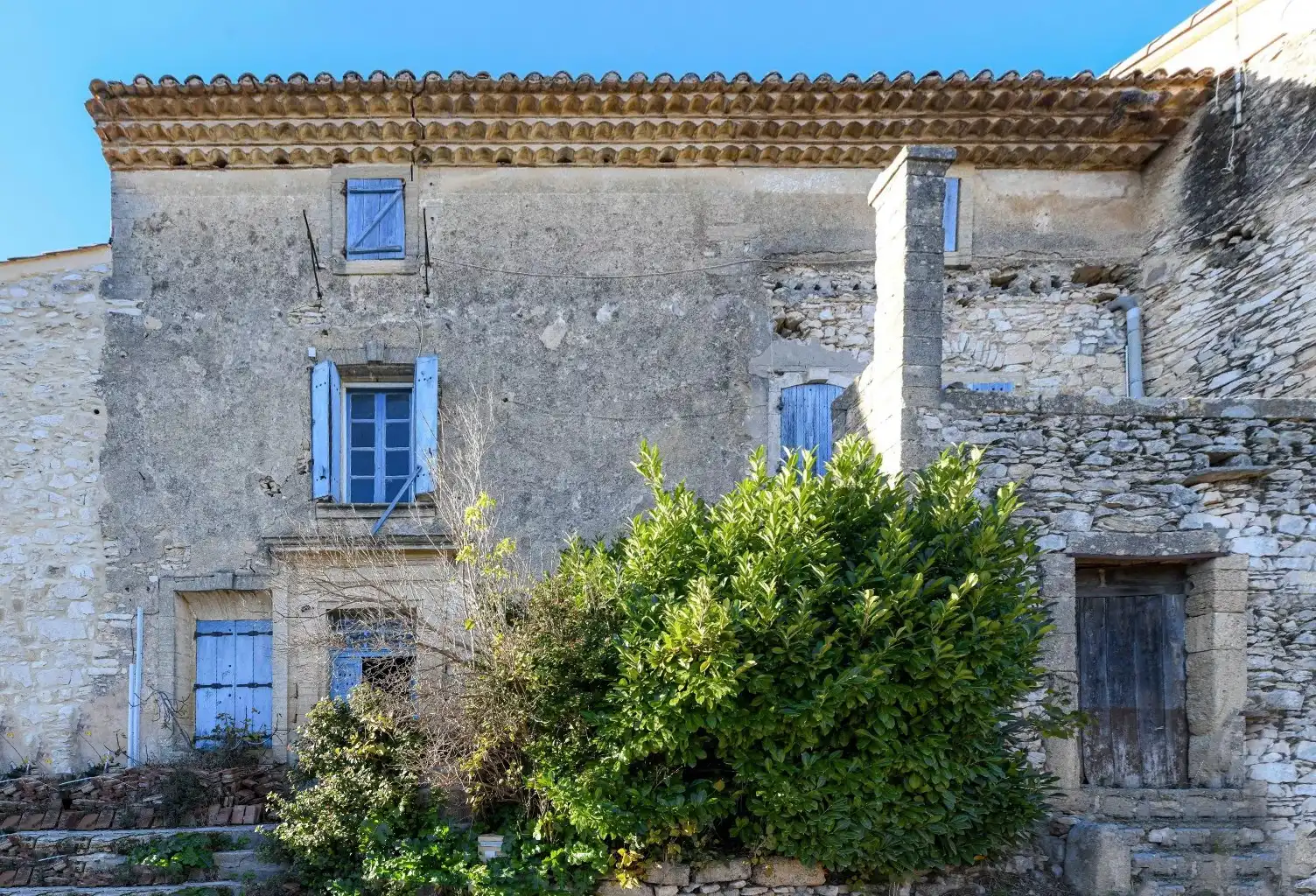 Photos Dorfhaus mit 235 m² Wohnfläche und Innenhof - Sanierungsprojekt