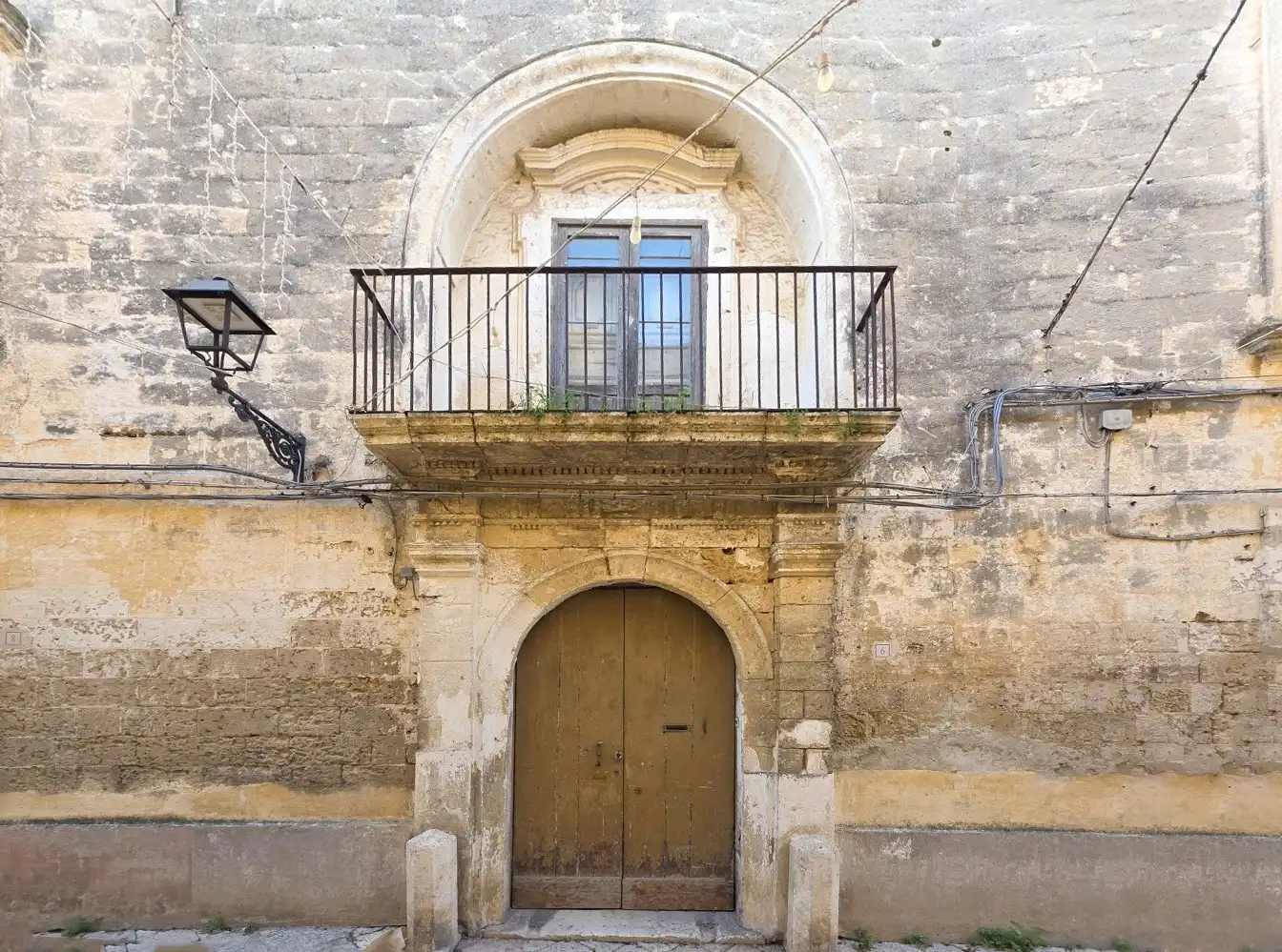 Photos Palazzo Benanduci: a 17th-century landmark in the historic heart of Francavilla Fontana