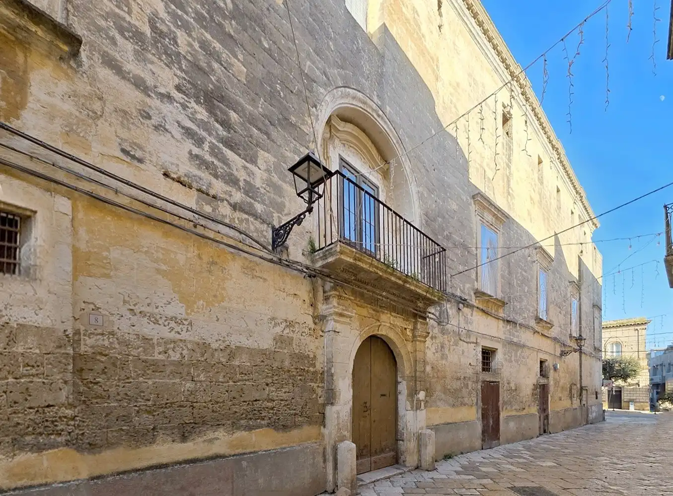 Photos Palazzo Benanduci: a 17th-century landmark in the historic heart of Francavilla Fontana