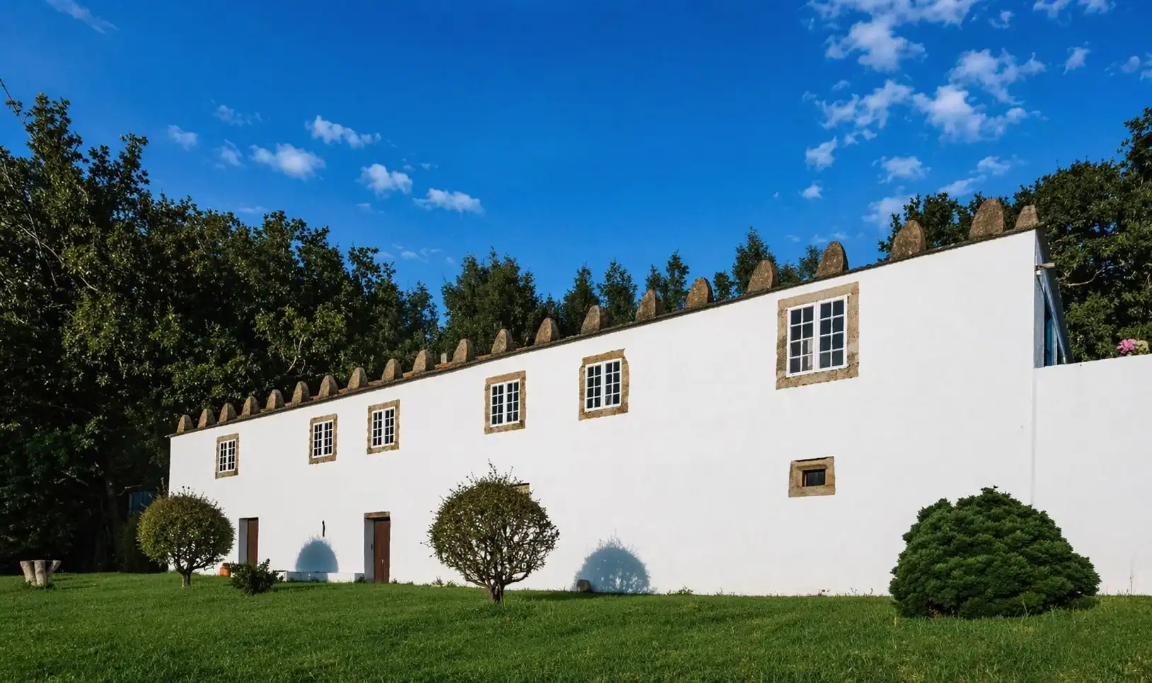 Photos Casa señorial cerca de la costa de Galicia con jardín histórico y vistas a la bahía
