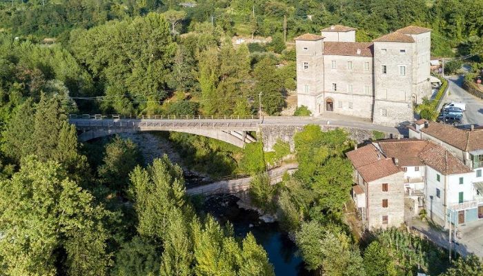 Castello Licci - Château dans le nord de la Toscane