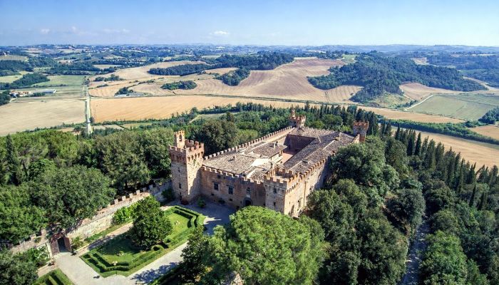 Château médiéval à vendre Castelfiorentino, Toscane