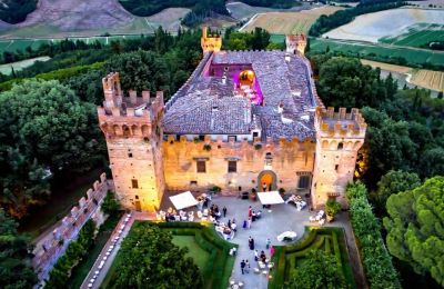 Château médiéval à vendre Castelfiorentino, Castello di Oliveto, Toscane, Image 2/15