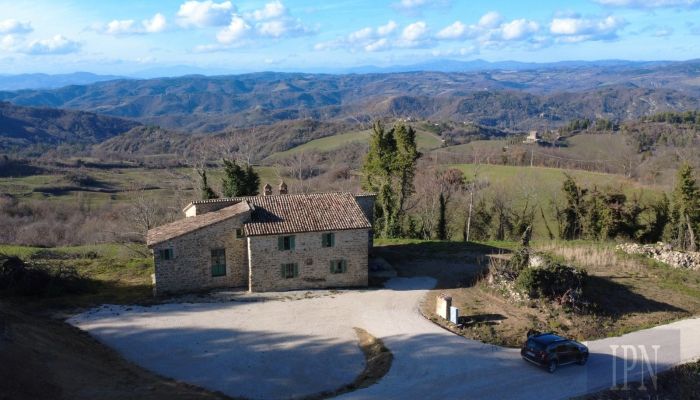Maison de campagne à vendre 06026 Pietralunga, Ombrie