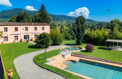 Château à vendre Capannori, Toscane, Piscine