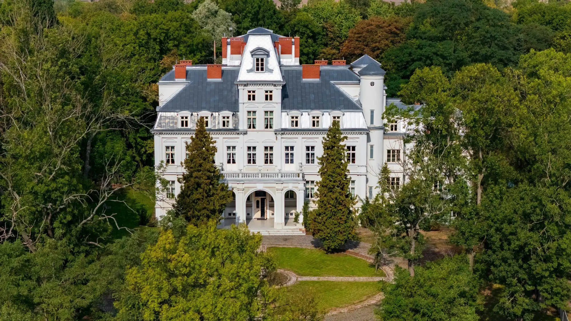 Photos Manoir néorenaissance de prestige à Malina