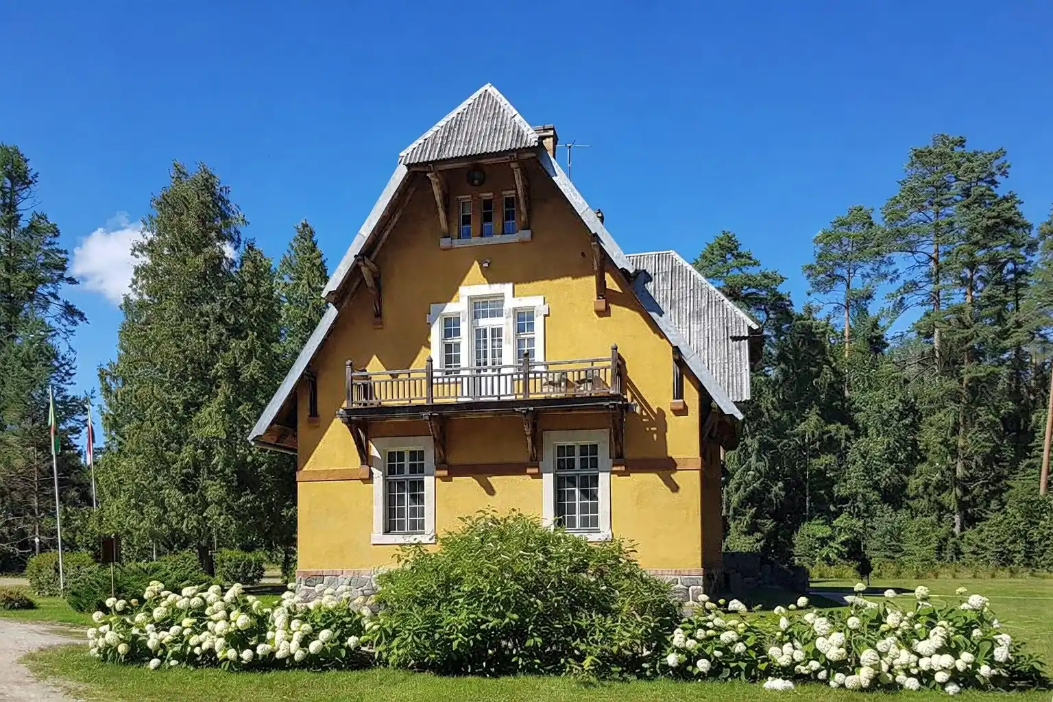 Photos Jagdschloss "Bergervilla" im Norden von Lettland