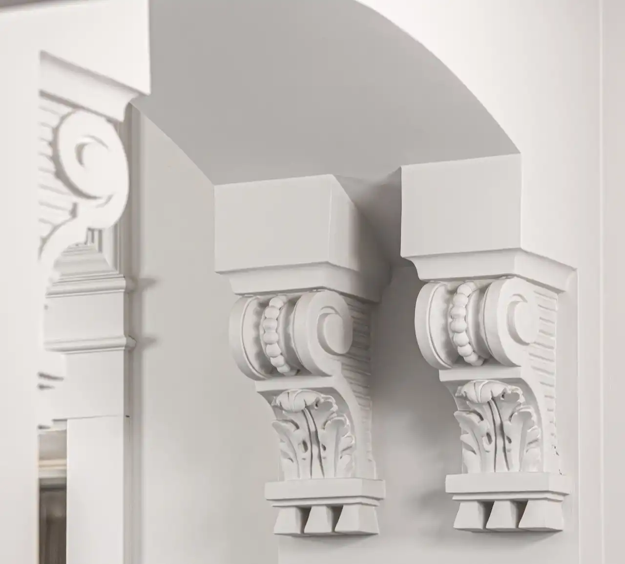 Photos Altbauwohnung in repräsentativem Stadthaus in der Warschauer Innenstadt