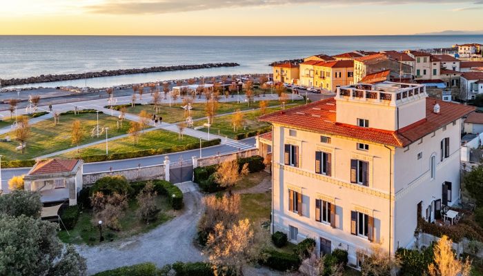 Demeure “Villa Bondi” avec vue sur la mer à Marina di Pisa