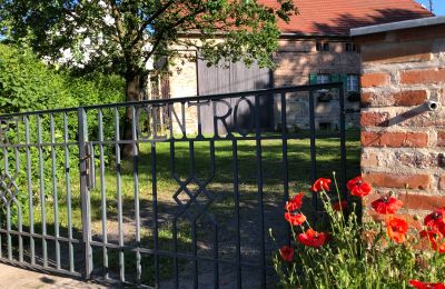 Biens de caractère, Ancien corps de ferme dans la région frontalière entre la Pologne, l’Allemagne et la République tchèque
