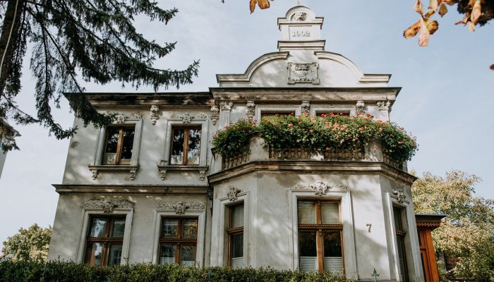 Maison moderniste de 1902 dans le quartier de Gdańsk-Oliwa