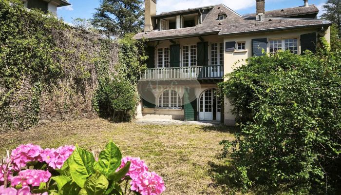 Demeure historique à vendre Bagnères-de-Luchon, Occitanie