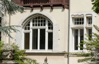 Immobilier, Monument windows