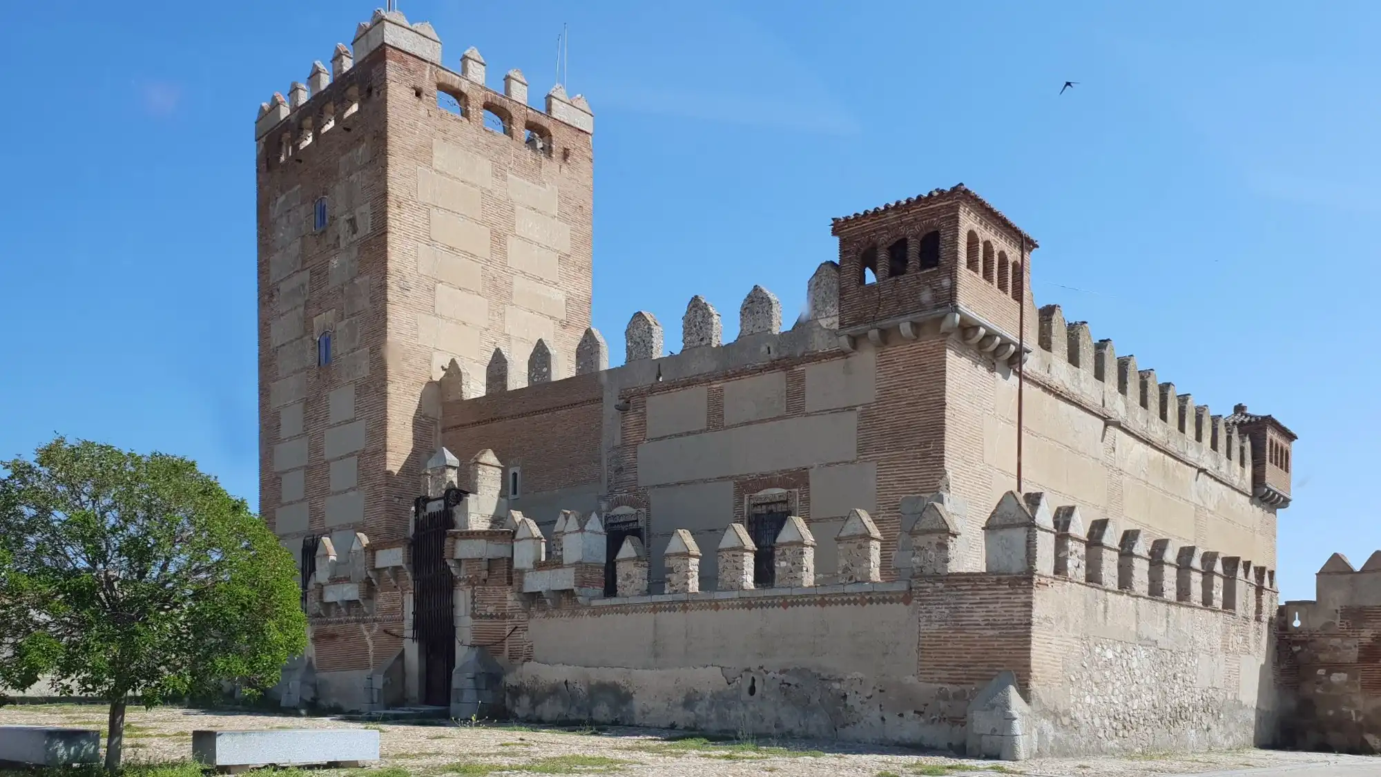 Photos Château du XVe siècle à Narros de Saldueña