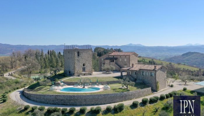 Tour historique à vendre 06010 Monte Santa Maria Tiberina, Ombrie