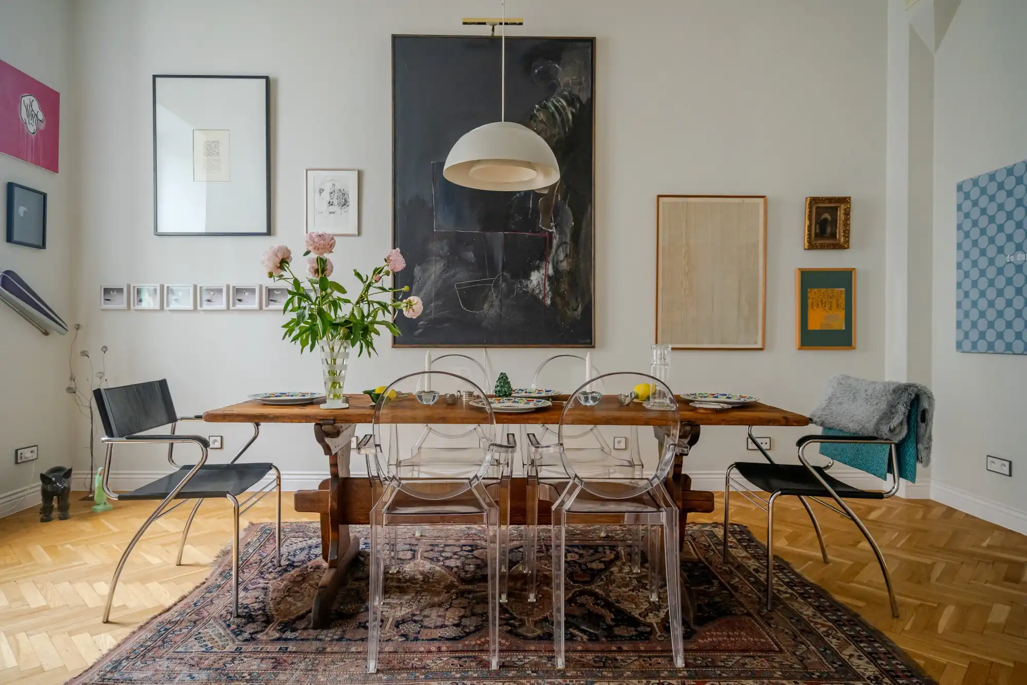 Appartement de trois pièces dans un immeuble de rapport historique, Appartement de caractère
