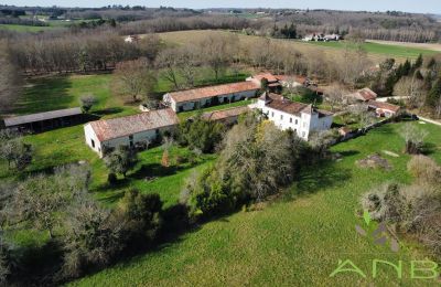 Manoir à vendre Condéon, Nouvelle-Aquitaine, Image 2/11