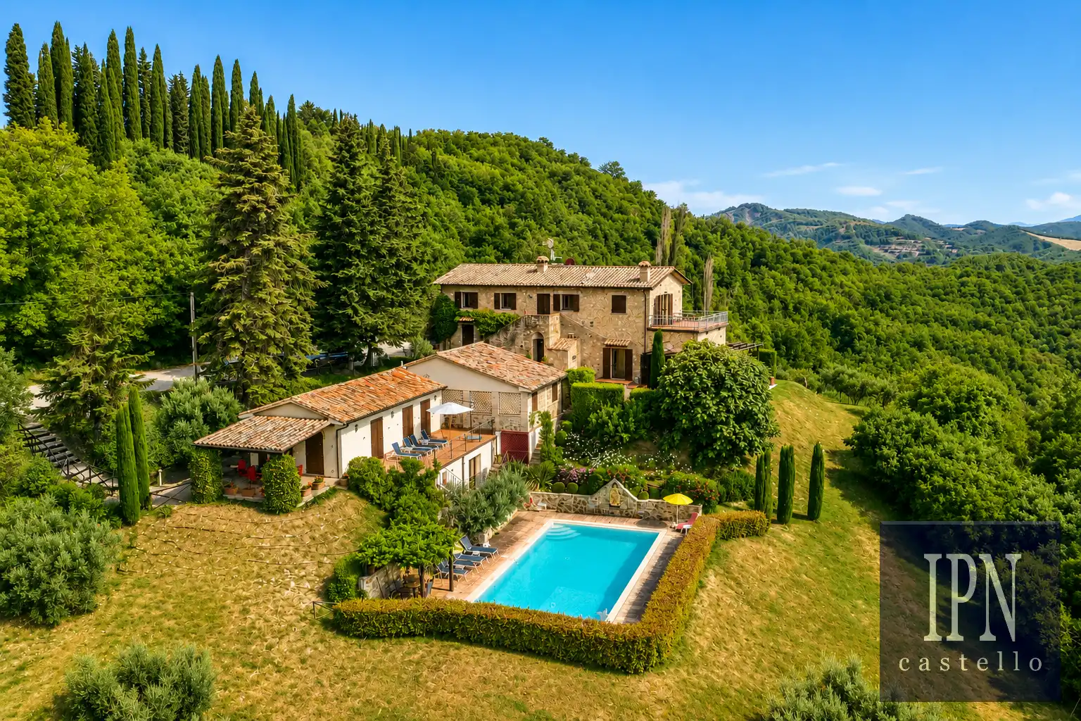 Photos Demeure de campagne près du village médiéval de Montone