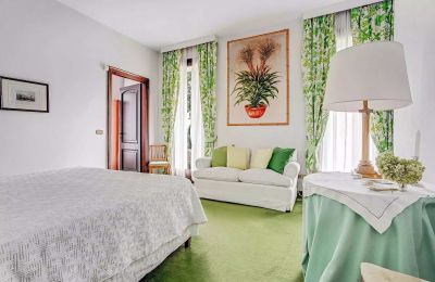 Villa historique à vendre Castelletto Sopra Ticino, Piémont:  Chambre à coucher