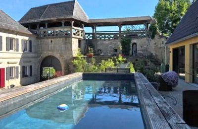 Château médiéval à vendre Bavière, Piscine
