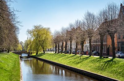Maison bourgeoise à vendre 25840 Friedrichstadt, Schleswig-Holstein, Gracht vor dem Haus 