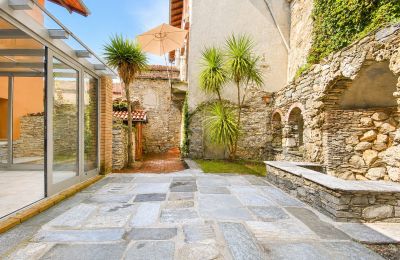 Propriété historique à vendre 28823 Ghiffa, Piémont, Cour intérieure