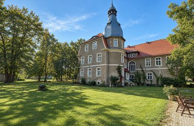 Biens de caractère, Manoir en Basse-Silésie, au sud de Wrocław et à proximité des Sudètes
