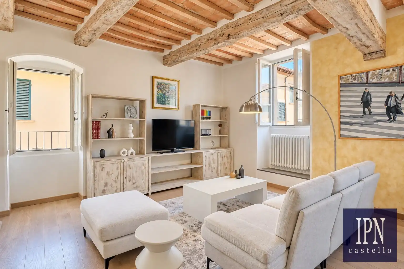 Photos Appartement de 3 pièces sur deux niveaux à Umbertide