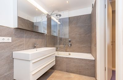 Demeure historique à vendre Berlin, , Badezimmer Einliegerwohnung im Souterrain