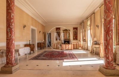 Immobilier historique à vendre Cour St Sauveur:  