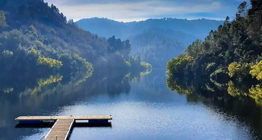 Paysage fluvial en Galice