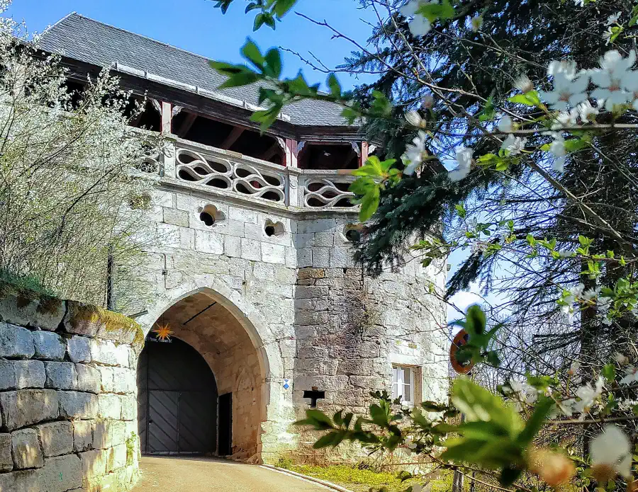 Château de Theisenort en Haute-Franconie, portail d'entrée